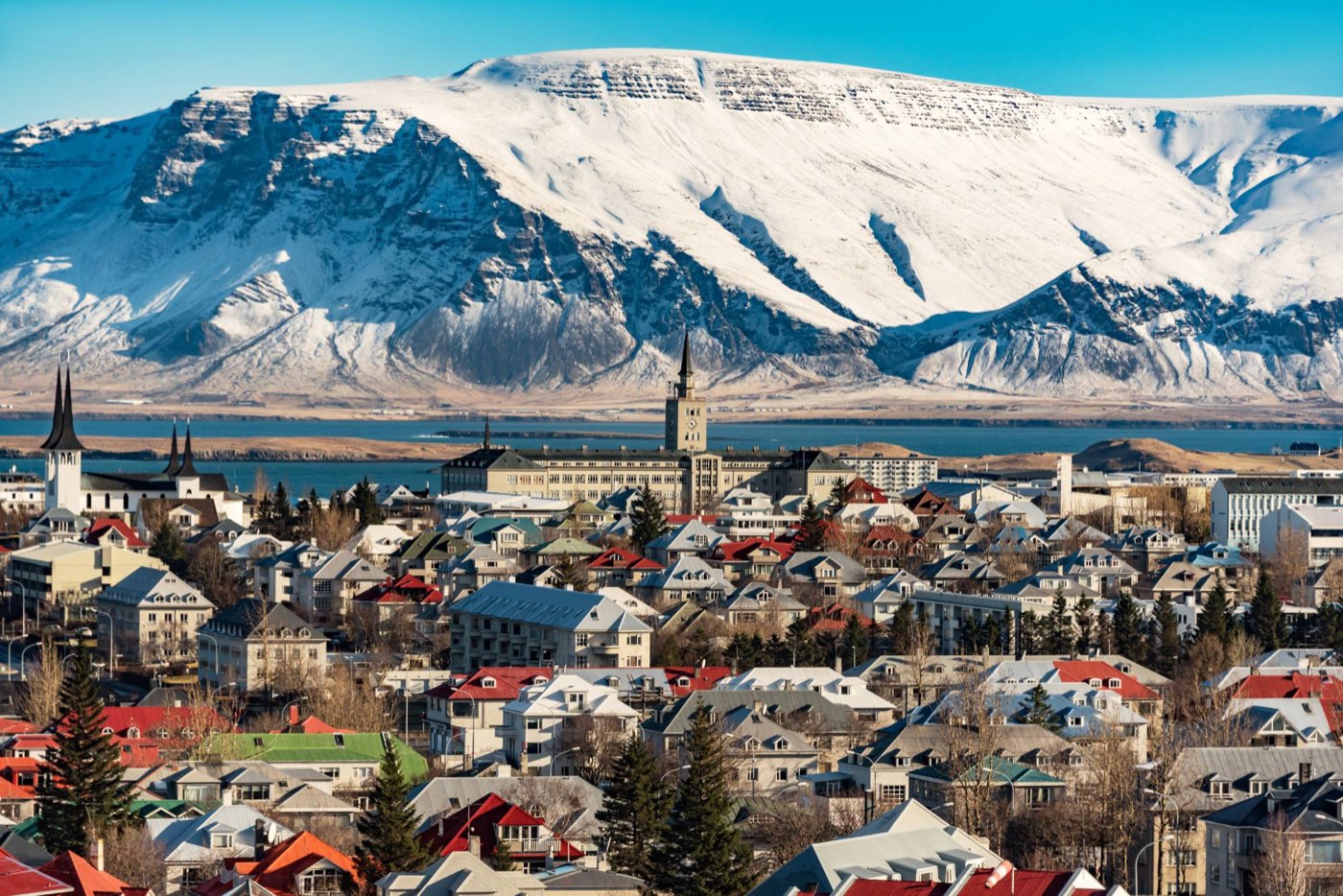 Reykjavík i góra Esja